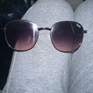 QUAY Australia sunglasses w/ case